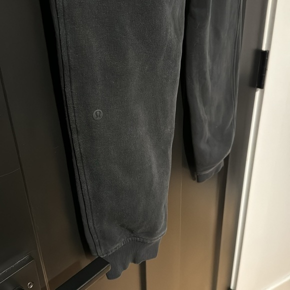 Lululemon Scuba Jogger
Black - Picture 9 of 12